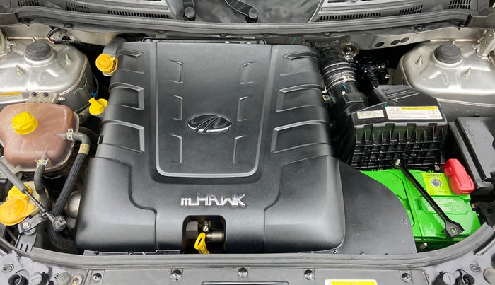 2020 Mahindra XUV500 W9 AT, Diesel, Automatic, 34,665 km, Open Bonet