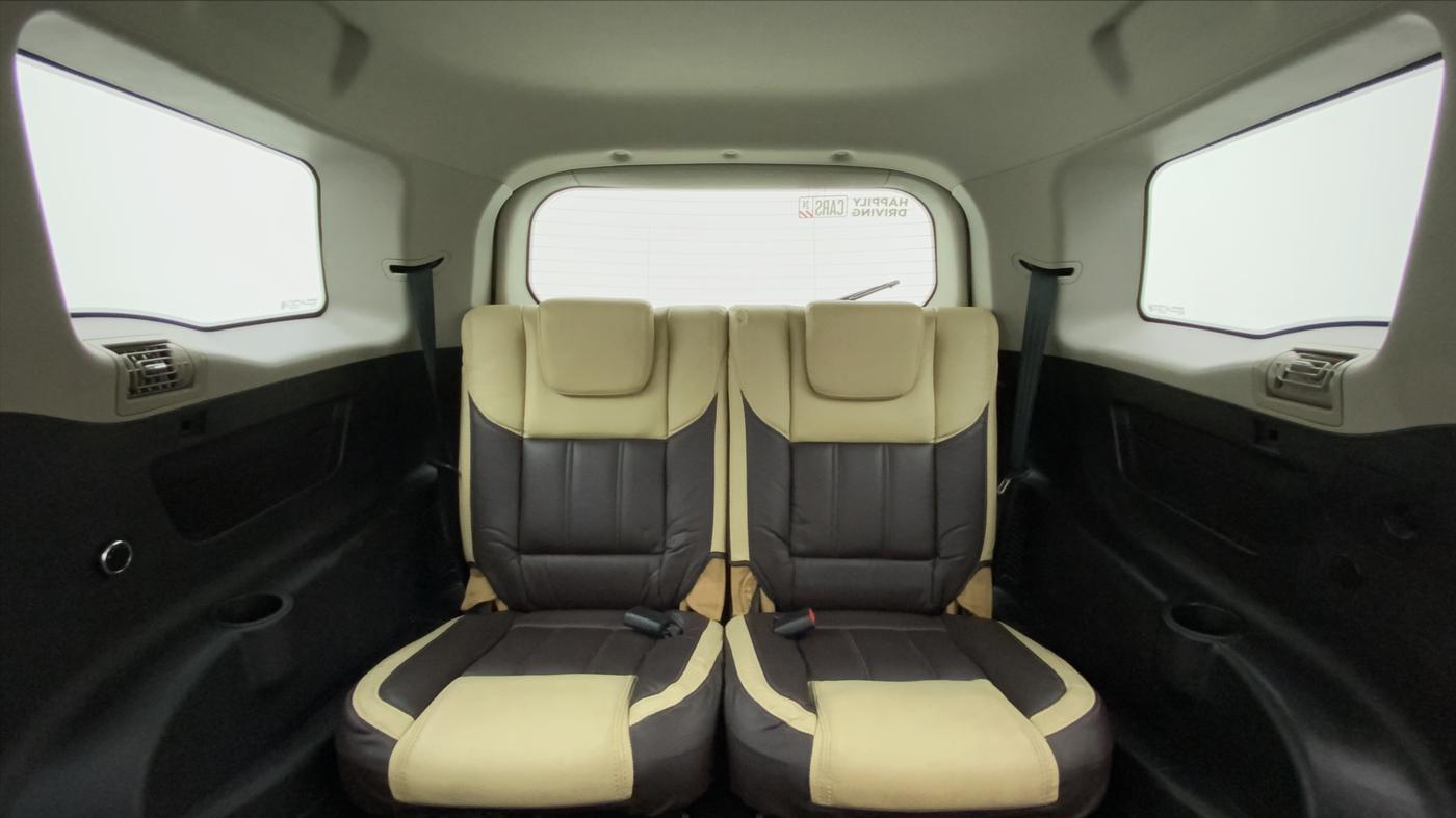 2020 Mahindra XUV500 W9 AT, Diesel, Automatic, 34,665 km, Third Seat Row ( optional )