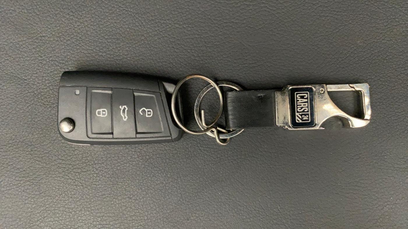 2022 Skoda SLAVIA AMBITION 1.0L TSI MT, Petrol, Manual, 7,759 km, Key Close Up
