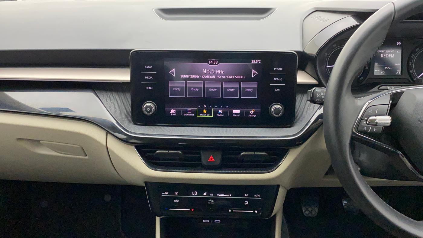 2022 Skoda SLAVIA AMBITION 1.0L TSI MT, Petrol, Manual, 7,759 km, Air Conditioner