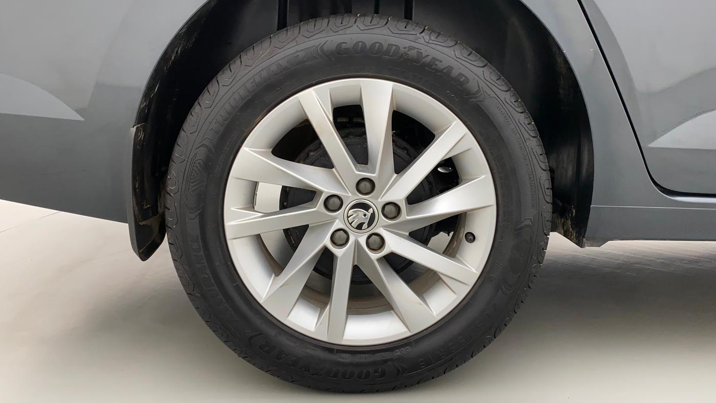 2022 Skoda SLAVIA AMBITION 1.0L TSI MT, Petrol, Manual, 7,759 km, Right Rear Wheel