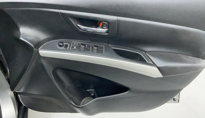2016 Maruti S Cross ALPHA 1.6, Diesel, Manual, 1,18,540 km, Driver Side Door Panels Control