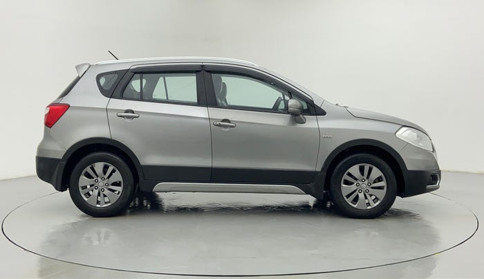 2016 Maruti S Cross ALPHA 1.6, Diesel, Manual, 1,18,540 km, Right Side