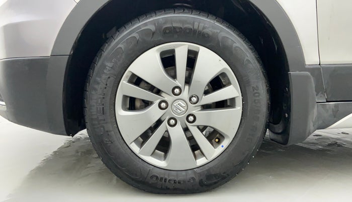 2016 Maruti S Cross ALPHA 1.6, Diesel, Manual, 1,18,540 km, Left Front Wheel