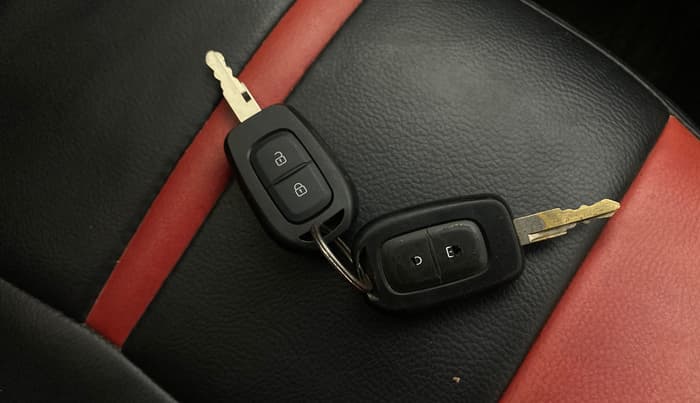 2022 Renault Kwid RXT 1.0 (O), Petrol, Manual, 97,538 km, Key Close Up