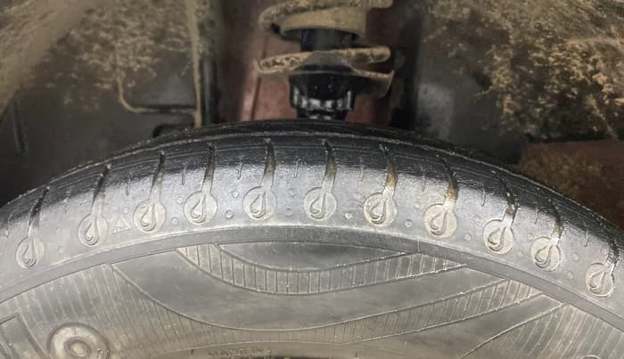 2022 Renault Kwid RXT 1.0 (O), Petrol, Manual, 97,538 km, Left Front Tyre Tread