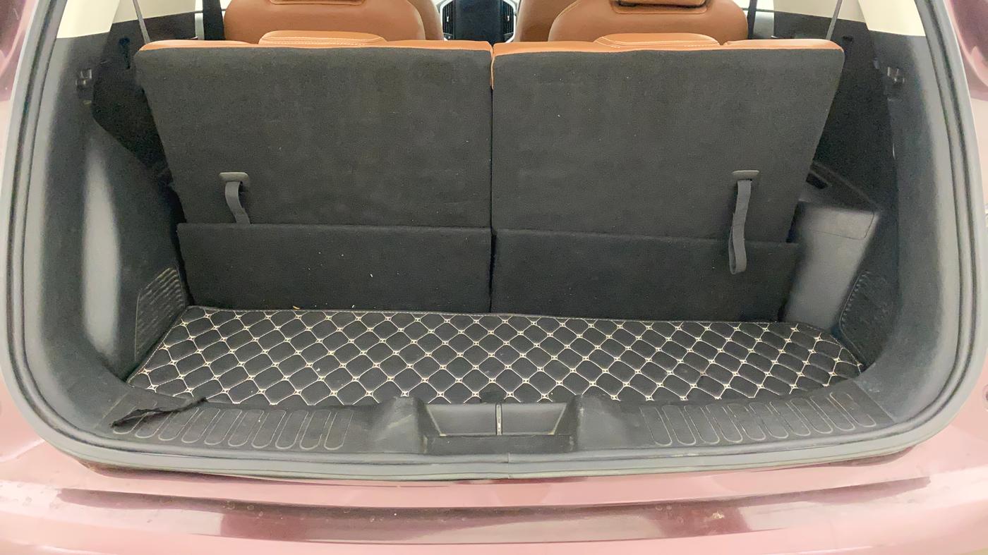 2021 MG HECTOR PLUS SHARP 1.5 PETROL TURBO HYBRID MT 6-STR, Petrol, Manual, 83,498 km, Boot Inside