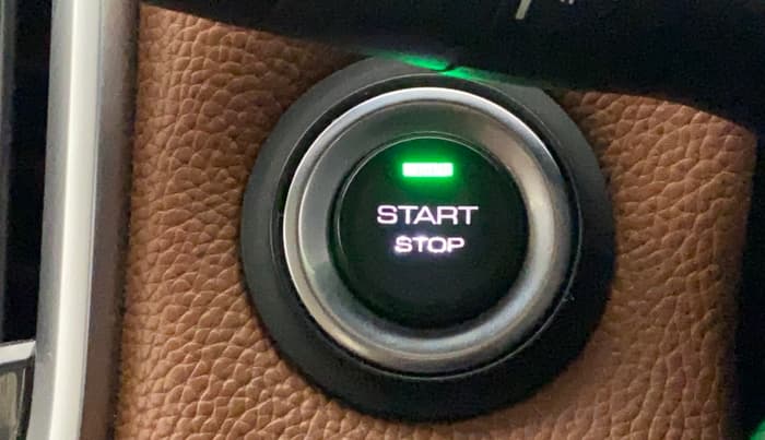 2021 MG HECTOR PLUS SHARP 1.5 PETROL TURBO HYBRID MT 6-STR, Petrol, Manual, 83,498 km, Keyless Start/ Stop Button
