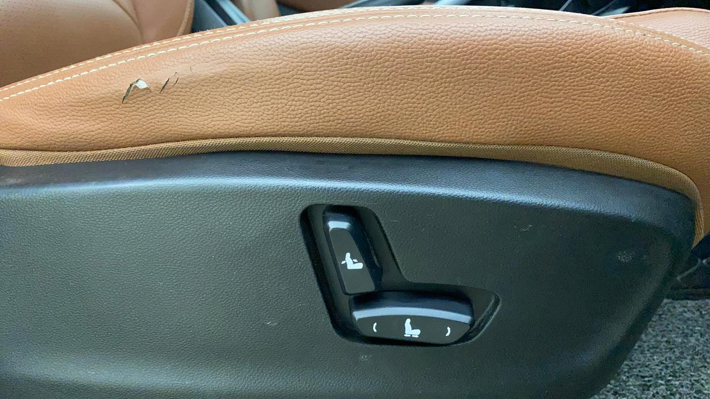 2021 MG HECTOR PLUS SHARP 1.5 PETROL TURBO HYBRID MT 6-STR, Petrol, Manual, 83,498 km, Driver Side Adjustment Panel