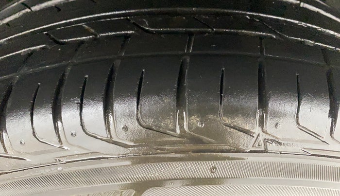 2021 Toyota URBAN CRUISER PREMIUM GRADE AT, Petrol, Automatic, 83,669 km, Left Rear Tyre Tread