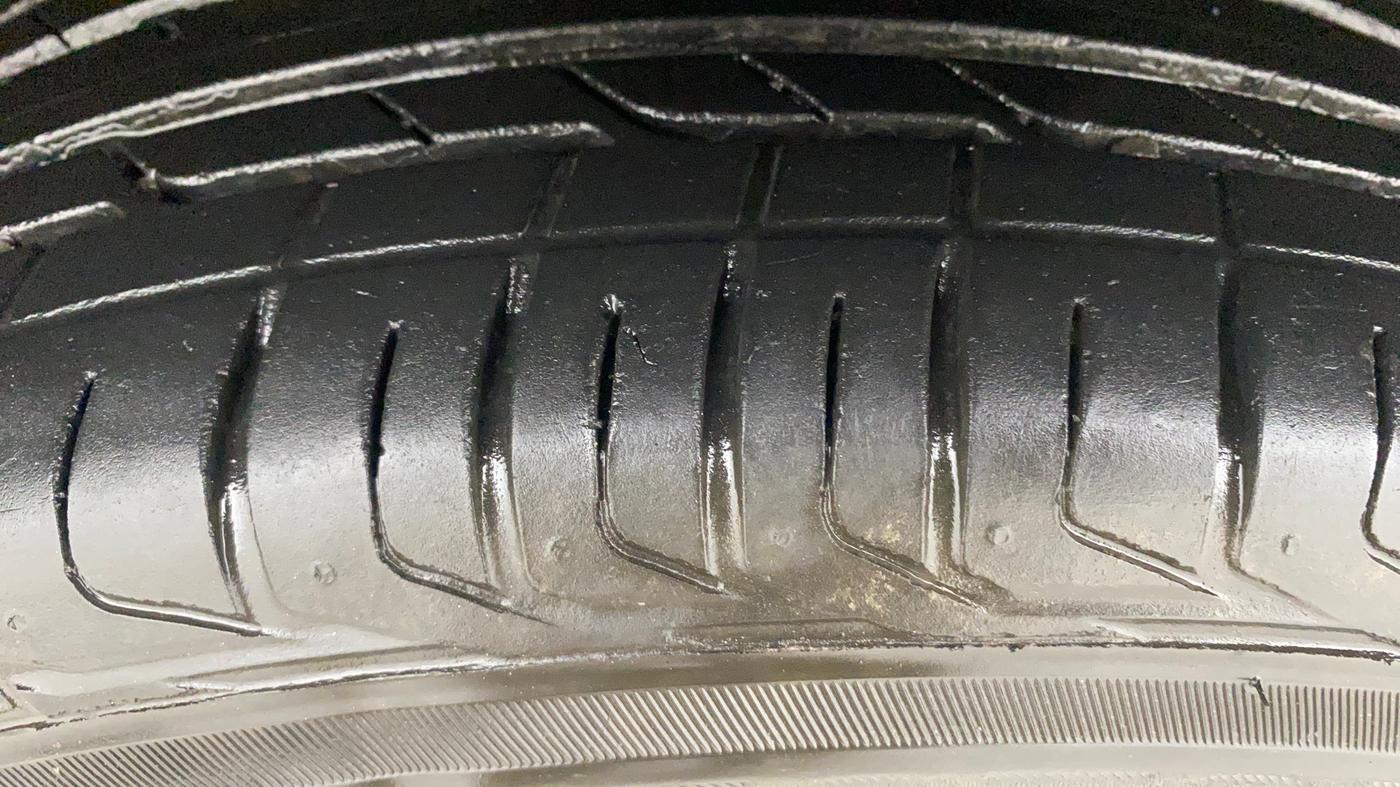 2021 Toyota URBAN CRUISER PREMIUM GRADE AT, Petrol, Automatic, 83,669 km, Left Front Tyre Tread