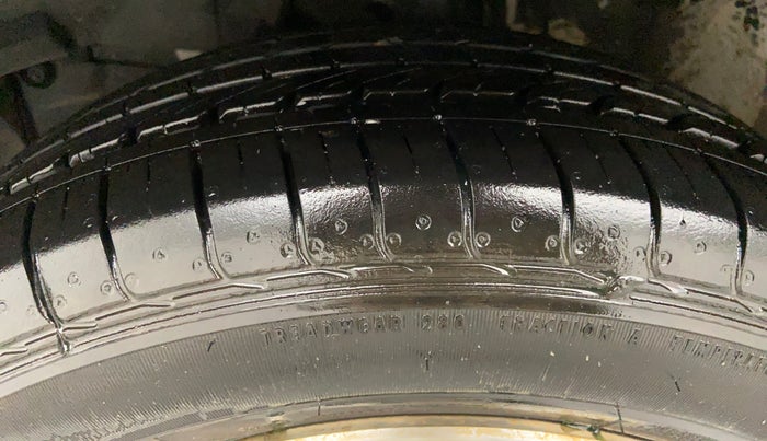 2017 Honda WR-V 1.2 i-VTEC VX MT, Petrol, Manual, 44,150 km, Left Front Tyre Tread