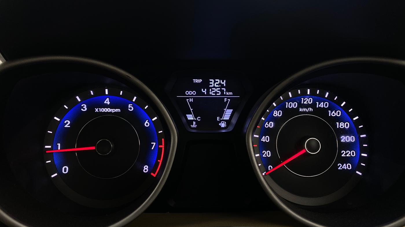 2013 Hyundai New Elantra 1.8 SX MT VTVT, Petrol, Manual, 41,249 km, Odometer Image