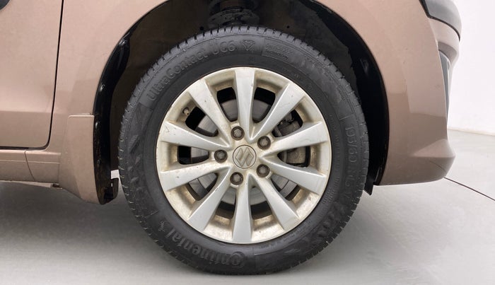2014 Maruti Ertiga ZXI, Petrol, Manual, 78,248 km, Right Front Wheel