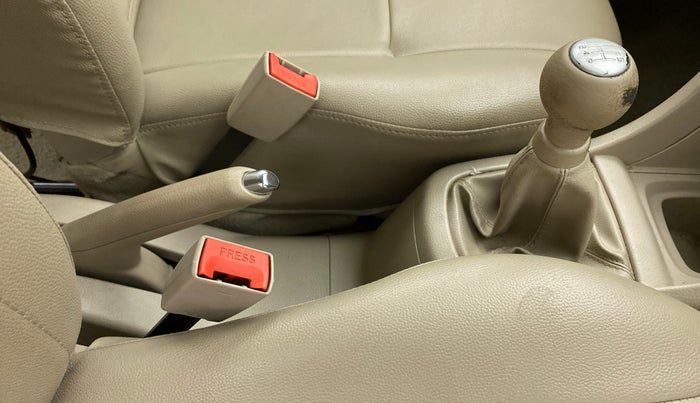2014 Maruti Ertiga ZXI, Petrol, Manual, 78,248 km, Gear Lever