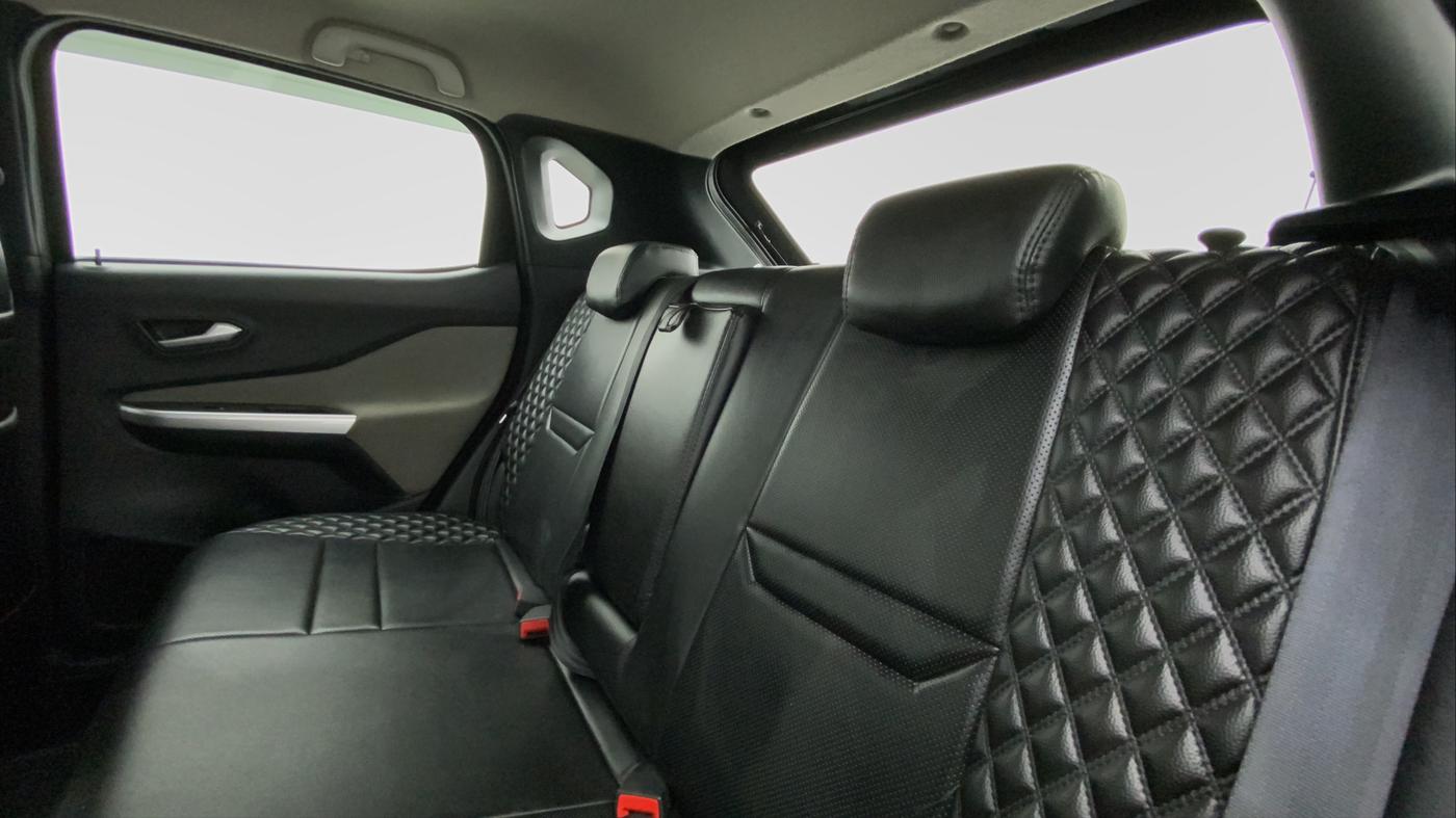 2021 Nissan MAGNITE XV MT PETROL, Petrol, Manual, 13,650 km, Right Side Rear Door Cabin
