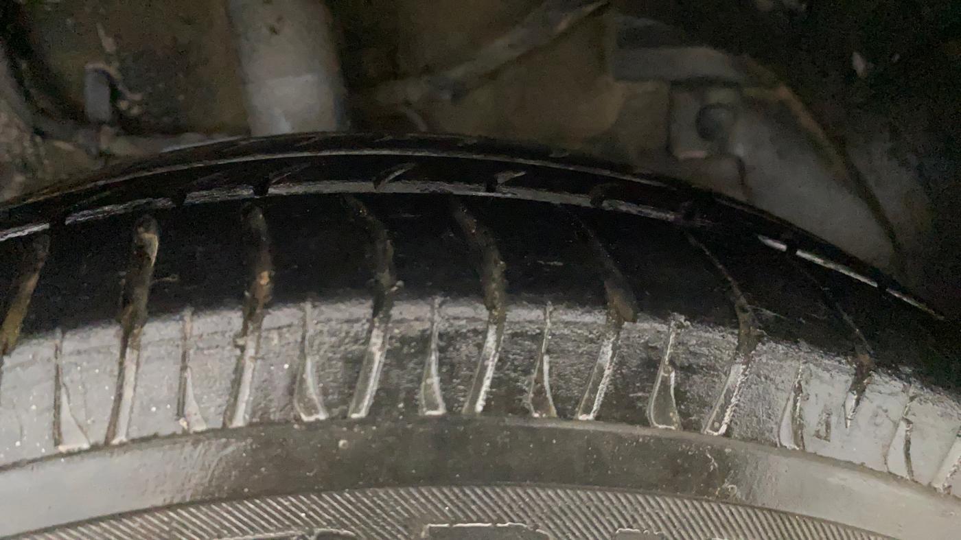 2017 Tata Zest XE PETROL, CNG, Manual, 70,123 km, Right Front Tyre Tread