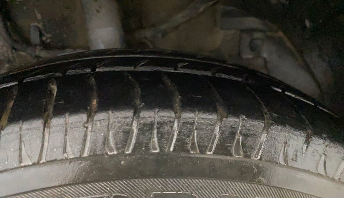 2017 Tata Zest XE PETROL, Petrol, Manual, 70,061 km, Right Front Tyre Tread