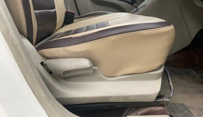 2016 Maruti Celerio VXI AMT, Petrol, Automatic, 59,678 km, Driver Side Adjustment Panel