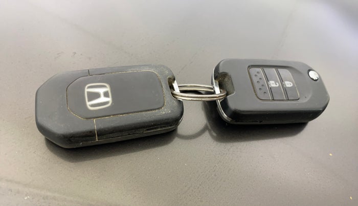 2019 Honda WR-V 1.2L I-VTEC VX MT, Petrol, Manual, 62,955 km, Key Close Up