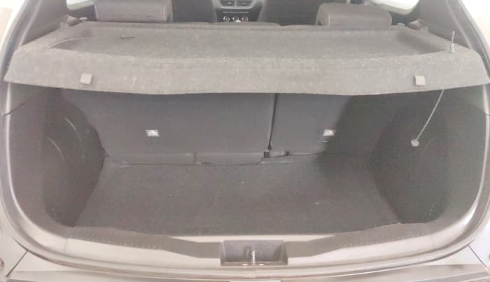 2021 Renault Kiger RXZ AMT, Petrol, Automatic, 26,027 km, Boot Inside