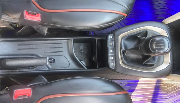 2020 Hyundai NEW SANTRO ASTA MT, Petrol, Manual, 76,037 km, Gear Lever