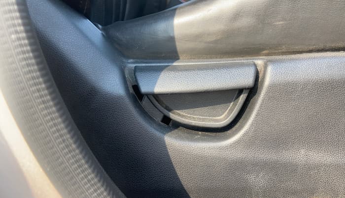 2020 Hyundai NEW SANTRO ASTA MT, Petrol, Manual, 76,037 km, Driver Side Adjustment Panel