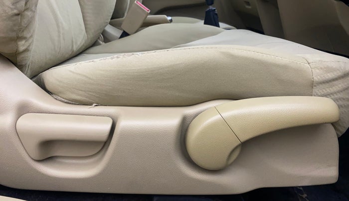 2013 Honda City 1.5L I-VTEC V MT, Petrol, Manual, 1,01,378 km, Driver Side Adjustment Panel