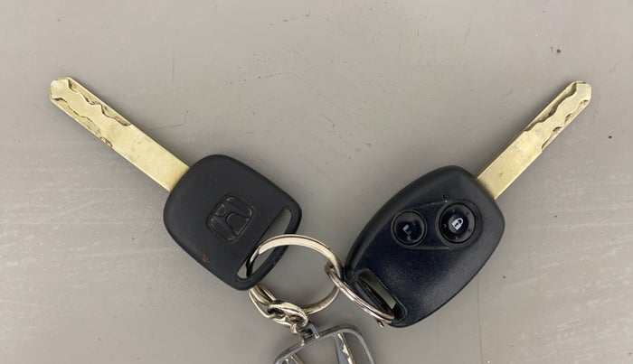 2013 Honda City 1.5L I-VTEC V MT, Petrol, Manual, 1,01,378 km, Key Close Up