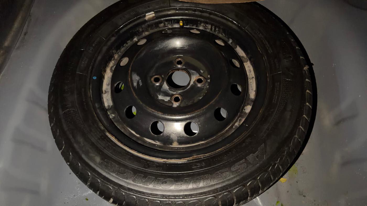 2019 Maruti Dzire VXI, Petrol, Manual, 27,585 km, Spare Tyre