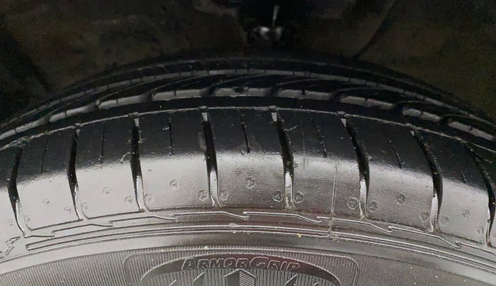 2017 Hyundai Creta SX PLUS AT 1.6 DIESEL, Diesel, Automatic, 88,545 km, Left Front Tyre Tread