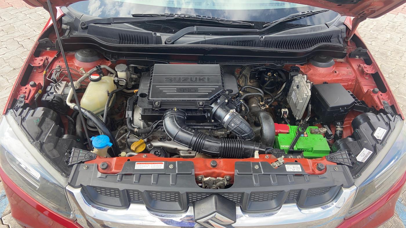 2018 Maruti Vitara Brezza ZDI AMT, Diesel, Automatic, 78,996 km, Engine View