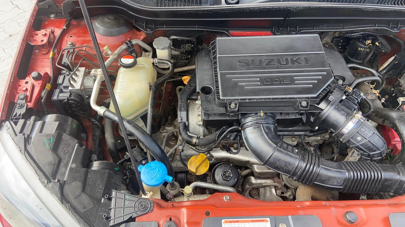 2018 Maruti Vitara Brezza ZDI AMT, Diesel, Automatic, 78,996 km, Engine View - Left