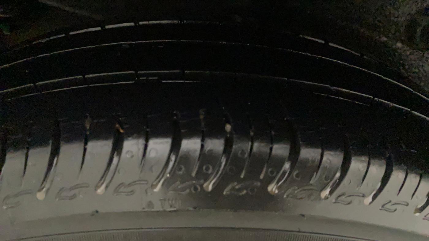 2016 Maruti Celerio ZXI AMT, Petrol, Automatic, 76,727 km, Right Rear Tyre Tread