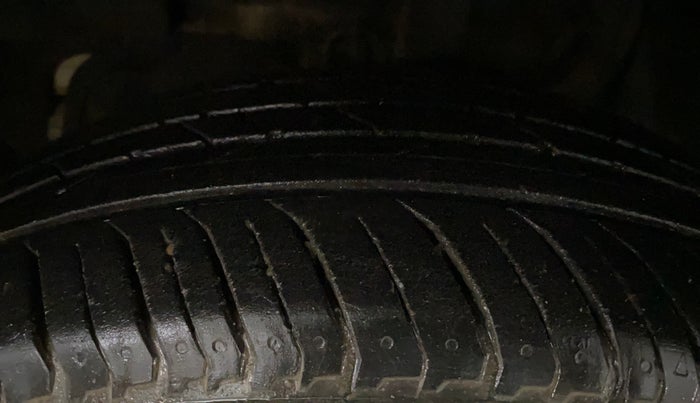 2018 Tata NEXON XM PETROL, Petrol, Manual, 29,037 km, Left Front Tyre Tread