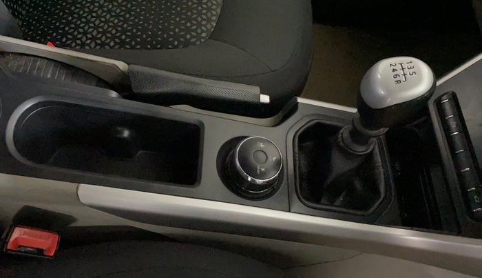 2018 Tata NEXON XM PETROL, Petrol, Manual, 29,037 km, Gear Lever