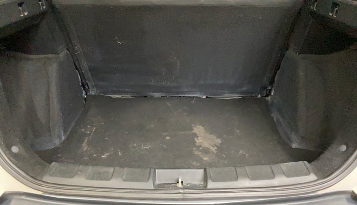 2018 Tata NEXON XM PETROL, Petrol, Manual, 29,037 km, Boot Inside