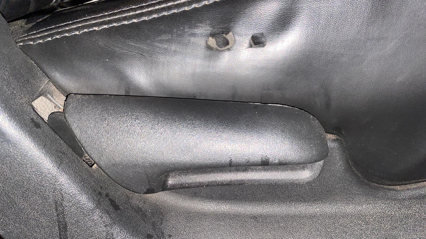 2019 Maruti Vitara Brezza VDI, Diesel, Manual, 74,806 km, Driver Side Adjustment Panel
