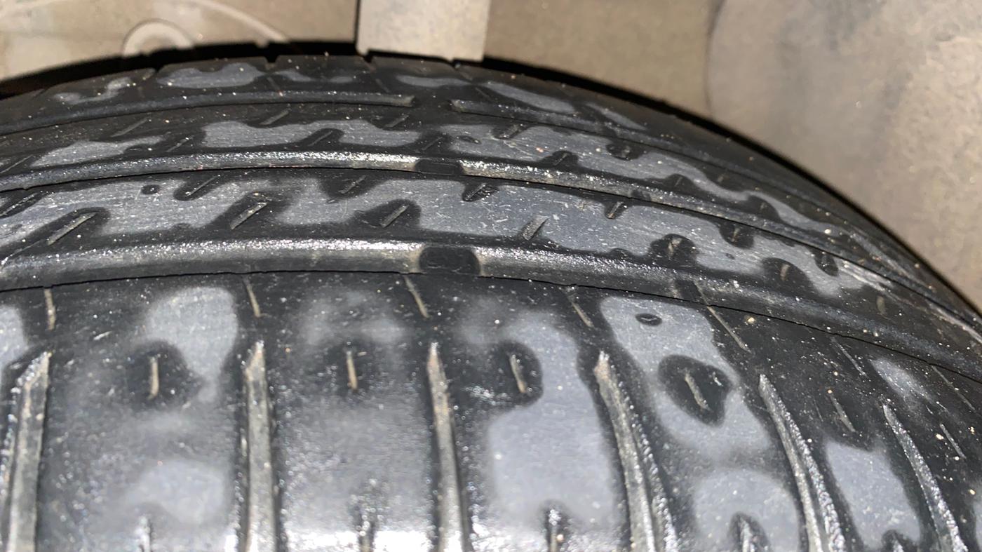 2019 Maruti Vitara Brezza VDI, Diesel, Manual, 74,806 km, Left Front Tyre Tread