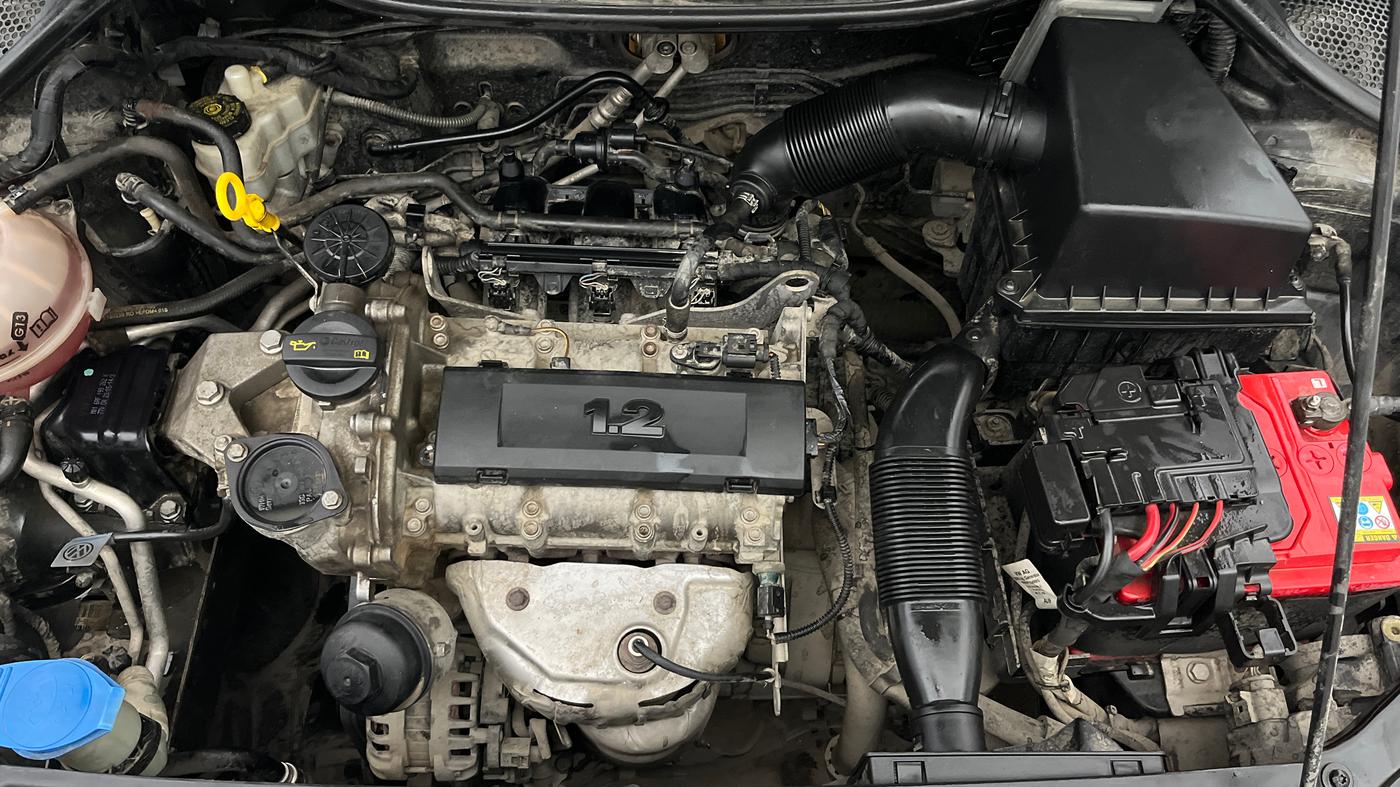 2014 Volkswagen Polo HIGHLINE1.2L, Petrol, Manual, 24,400 km, Engine View