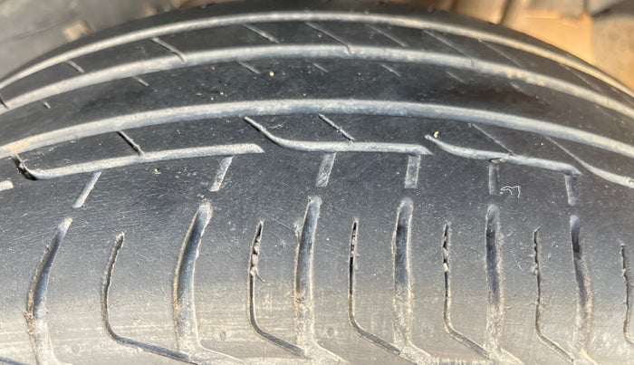 2022 Tata NEXON XM PLUS SUNROOF PETROL, Petrol, Manual, 59,792 km, Left Rear Tyre Tread