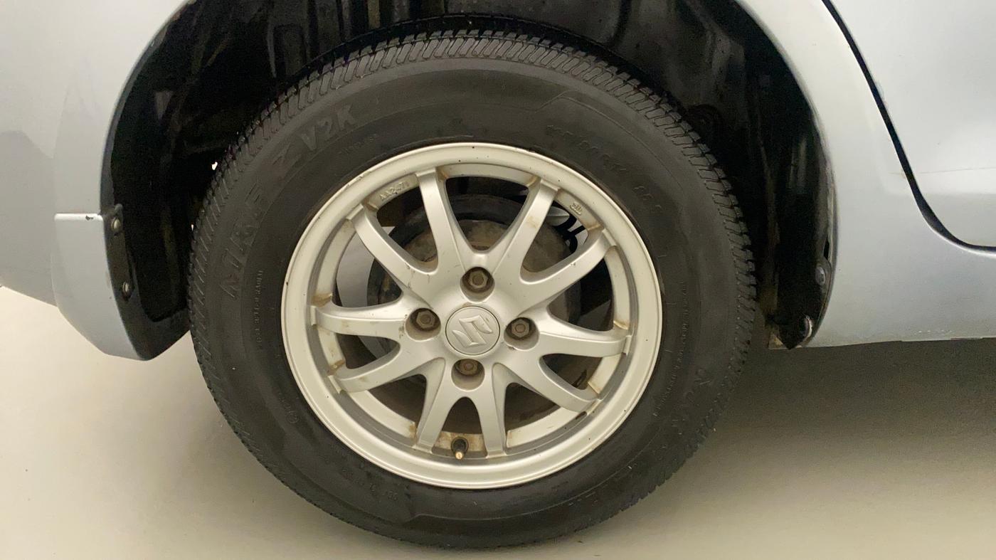 2013 Maruti Swift Dzire VXI REGAL EDITION, Petrol, Manual, 98,655 km, Right Rear Wheel