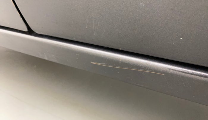 2015 Maruti Alto 800 LXI, Petrol, Manual, 49,812 km, Left running board - Minor scratches