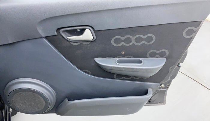 2015 Maruti Alto 800 LXI, Petrol, Manual, 49,812 km, Driver Side Door Panels Control
