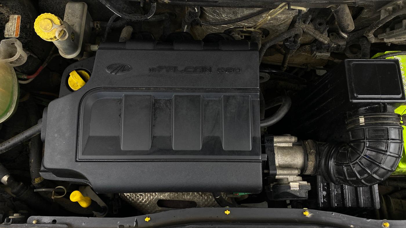 2016 Mahindra Kuv100 K6 6 STR, Petrol, Manual, 79,951 km, Engine View