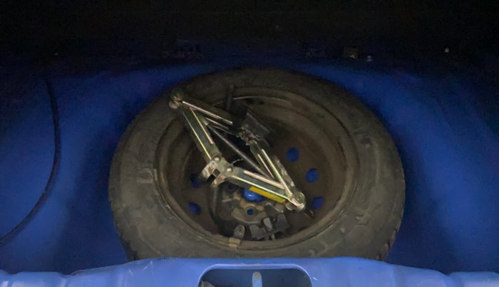 2014 Hyundai Eon MAGNA +, Petrol, Manual, 31,965 km, Spare Tyre