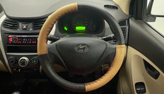 2016 Hyundai Eon ERA +, Petrol, Manual, 36,931 km, Steering Wheel Close Up