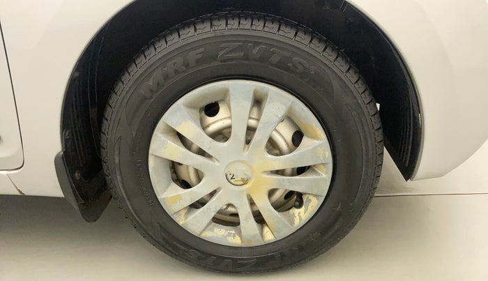 2016 Hyundai Eon ERA +, Petrol, Manual, 36,931 km, Right Front Wheel