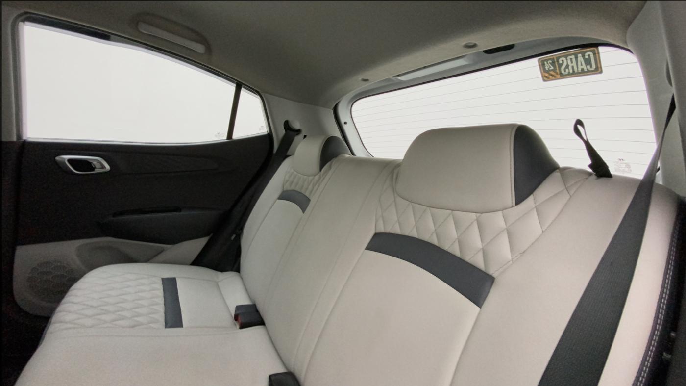 2022 Hyundai GRAND I10 NIOS SPORTZ 1.2 KAPPA VTVT CNG, CNG, Manual, 16,247 km, Right Side Rear Door Cabin