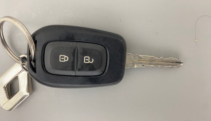 2021 Renault Duster RXZ 1.5 PETROL MT, Petrol, Manual, 29,194 km, Key Close Up